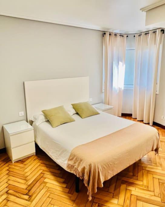 Apartamento En El Centro De Vigo 2 Habitaciones Exteriér fotografie