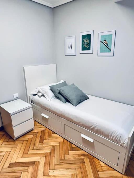 Apartamento En El Centro De Vigo 2 Habitaciones Exteriér fotografie